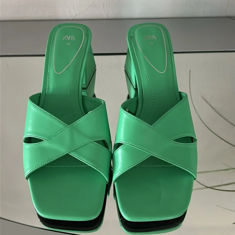 ZARA Mid Height Block Heel Sandals Size 9 (EU 40) Green - Picture 7 of 16